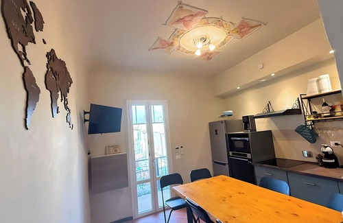 Santa Maria Novella Apartamento | Calm and silent 3 bedroom apartment near central Market of Florence
