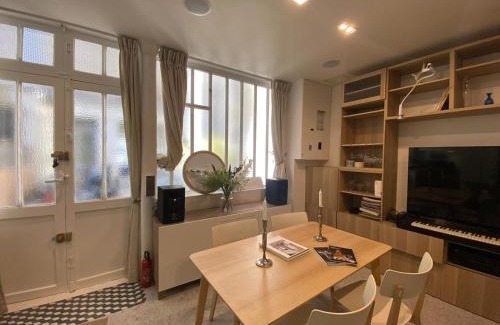 11th Arrondissement Apartamento | Calm & Charming Atelier in Paris