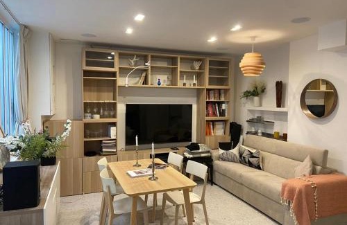 11th Arrondissement Apartamento | Calm & Charming Atelier in Paris