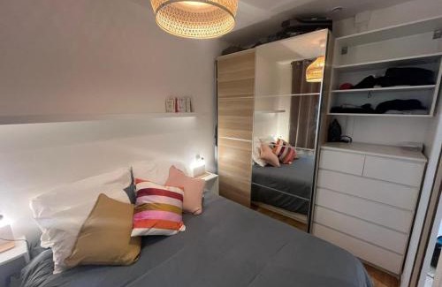 11th Arrondissement Apartamento | Calm & Charming Atelier in Paris