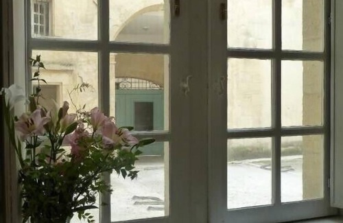 Hotel de Ville - Quinconces Apartamento | Apartamento muy tranquilo, centro histórico de Burdeos, barrio de Saint Pierre