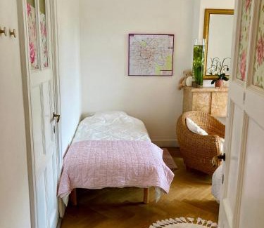 Ukkel Casa | Calm, green & birdsong near the city center