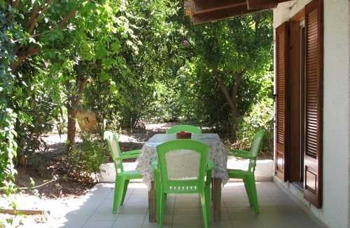 Kakovatos Casa | Tranquilo, en el medio de un olivar, cerca de la playa, wifi | Casa de vacaciones Ili