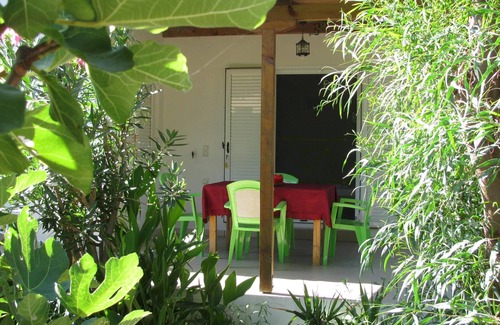Kakovatos Casa | Tranquilo, en el medio de un olivar, cerca de la playa, wifi | Casa de vacaciones Ili
