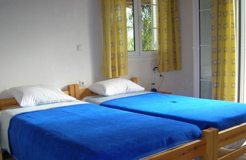 Kakovatos Casa | Tranquilo, en el medio de un olivar, cerca de la playa, wifi | Casa de vacaciones Ili