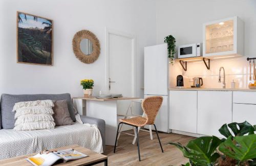 Leon XIII-Los Naranjos Apartamento | Calma Muralla House-Two bedrooms & two bathrooms