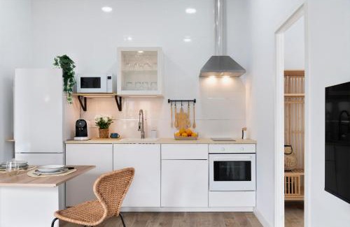 Leon XIII-Los Naranjos Apartamento | Calma Muralla House-Two bedrooms & two bathrooms