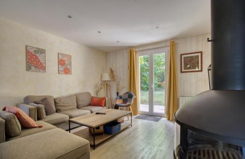 Voeuil-et-Giget Casa | Calme à l'orée des bois