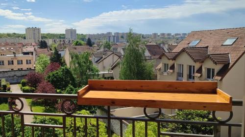 Poissy Apartamento | Calme et verdure à Poissy 50 m2 parking terrasse