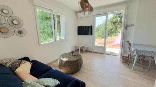 Pegomas Apartamento | Calme et Vue Panoramique