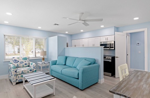 Sanibel Casa | Caloosa Retreat- 2BR at Palmview Inn Sanibel