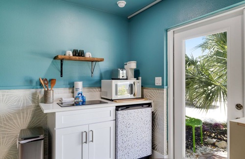 Sanibel Casa | Caloosa Retreat- 2BR at Palmview Inn Sanibel