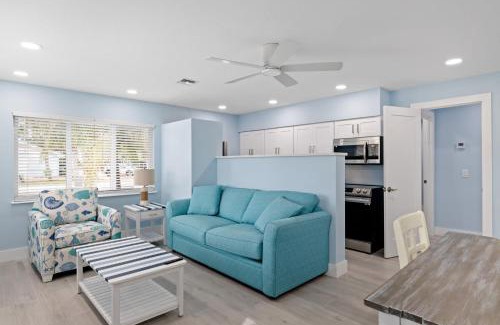 Sanibel Casa | Caloosa Retreat- 2BR Cottage at Palmview Inn of Sanibel with Bikes