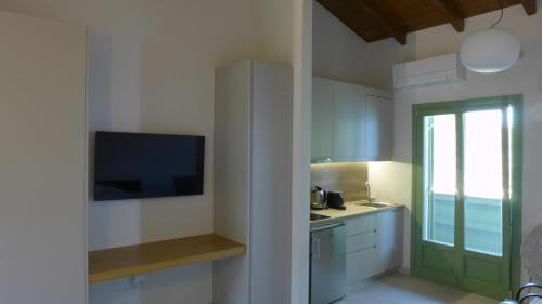 Agios Nikitas Apartamento | Caltabania Suites