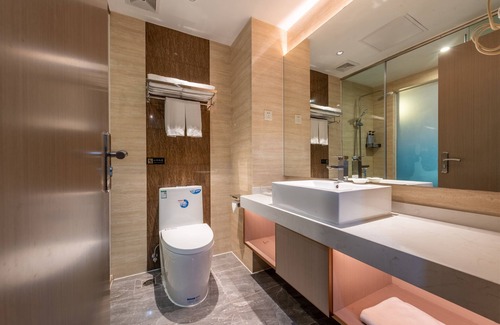 Baiyun Hotel | Calvin International Guangzhou Sanyuanli
