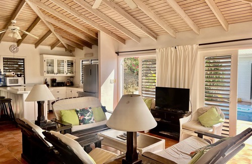 Freemans Bay Villa | Calypso Villa Galleon Beach 2 minutos a pie