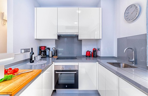 Centro Apartamento | Camas Vacation Apartment by Solaga Holiday Homes