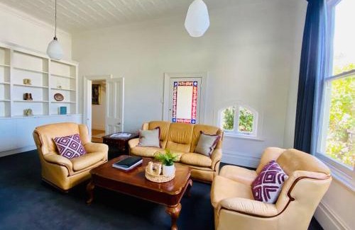 Camberwell Casa | Camberwell's Lyrical Vintage Abode