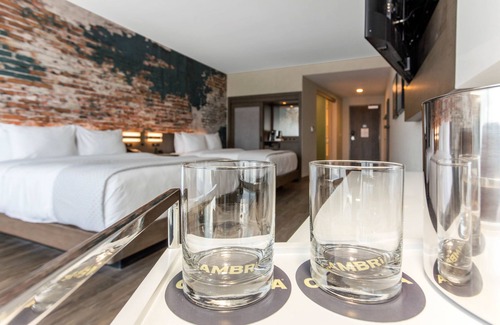 Downtown Asheville Hotel | Cambria Hotel Downtown Asheville