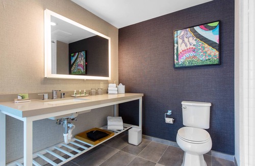 Downtown Asheville Hotel | Cambria Hotel Downtown Asheville