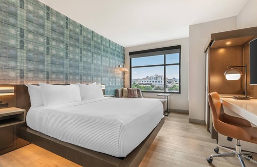 Fort Worth Hotel | Cambria Hotel Fort Worth - Medical Center