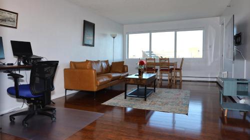 Saskatoon Downtown Apartamento | Cambridge 2 BR king gym Near Uni RUH City H