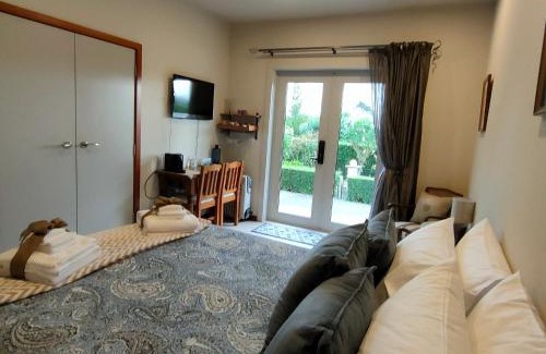Opaki Casa | Camcott Farm