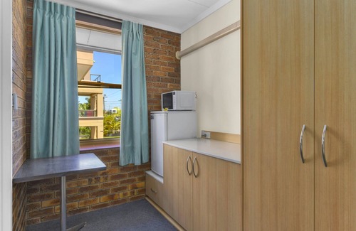 Mermaid Beach Hotel | Camden Motor Inn