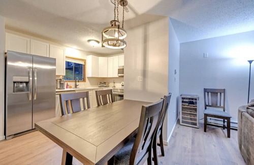 Village at Camelback Condominio | Camelback mountain condo with incredible views! Quick walk to the slopes!
