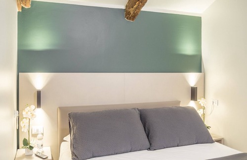 Santa Croce Cama Y Desayuno | Camera 6 - Grand Canal Suites by Wonderful Italy