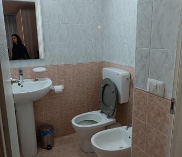 Parma Apartamento | CAMERA EMILIA via emilia ovest 224