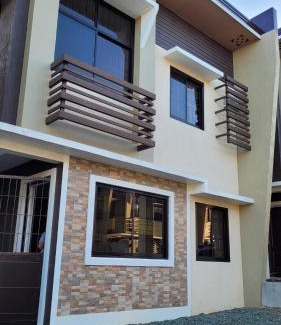 Amadeo Casa | Camilyn Home Stay