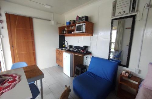 Praia do Rosa Apartamento | Caminho das Dunas Praia do Rosa- Mini casa em container