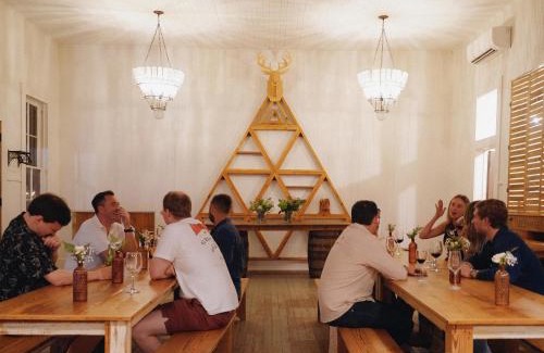 Comfort Hotel | Camp Comfort