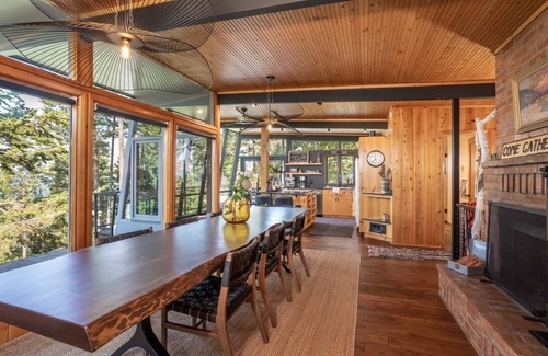 Woods Bay Casa | Camp Milson - Flathead Lake 10 BD Retreat w Private Lake Access, 8 acres