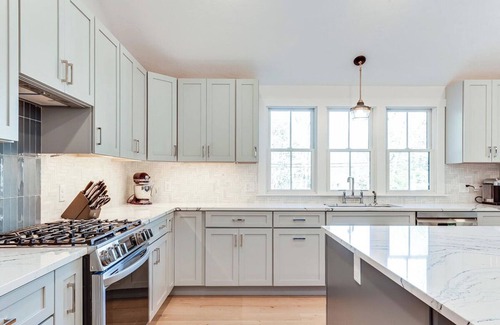 South Orleans Casa | Exquisite New Renovation in Orleans: 063-O