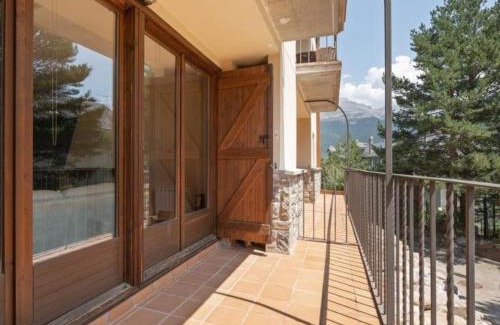 Villanua Apartamento | Campanal de Izas