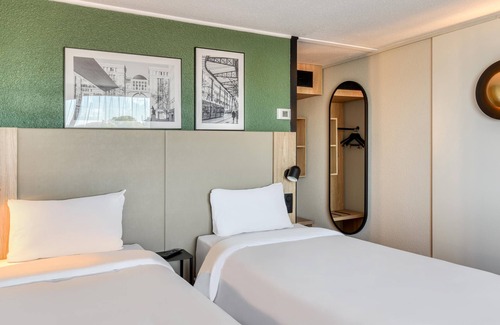 Saint-Martin Hotel | Campanile Cergy Pontoise
