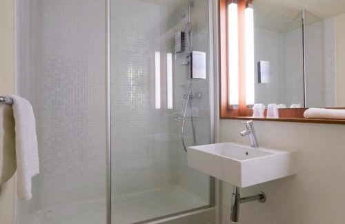 Chambray-les-Tours Hotel | Campanile Tours Sud - Chambray-Les-Tours