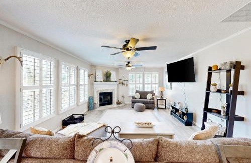 Orangeburg County Casa | Campbell Lake House