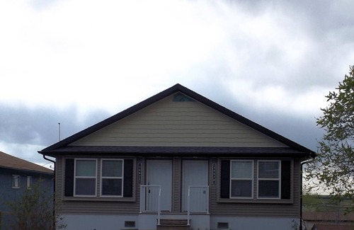Gull Lake Casa | Campbell's Clean & Comfortable Modern Duplex 4662B