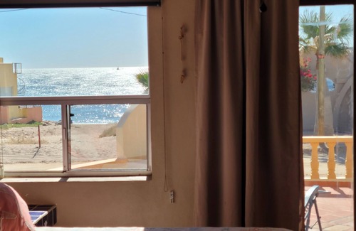 Las Conchas Casa | Casa Campbell , vistas a el mar en Las Conchas, 2nda hilera a el mar con acceso directo.