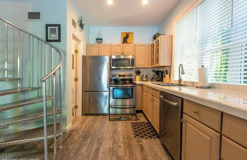 Historic Seaport Casa | Campbell Suite in Key West