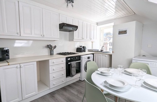 Campbeltown Apartamento | Apartamento-Baño con ducha-Vista a la Calle