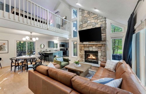 East Stroudsburg Casa | Campfire Oasis Hot Tub, Jungle Gym, Game Room