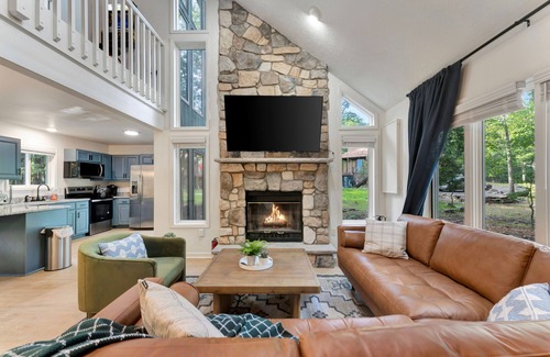 East Stroudsburg Casa | Campfire Oasis Hot Tub, Jungle Gym, Game Room