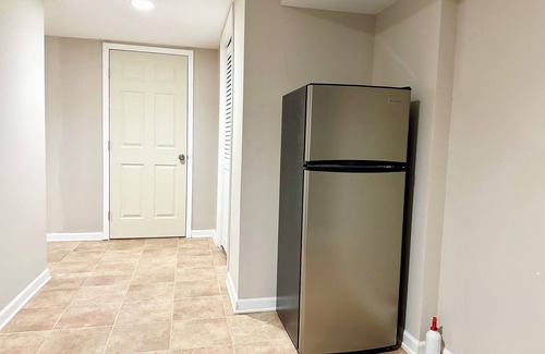 New Castle Casa | Campi's Private Basement Apartment