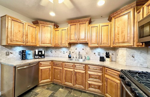 New Castle Casa | Campi's Whole House