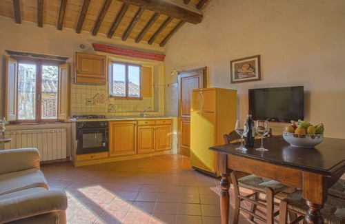Tavarnelle Val di Pesa Apartamento | Campiglia by Interhome