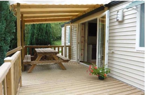 Louvie Juzon Casa | Camping 3 étoiles - Piscine - ccbaddh